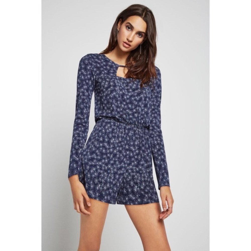 BCBGeneration Floral Keyhole Long Sleeve Romper